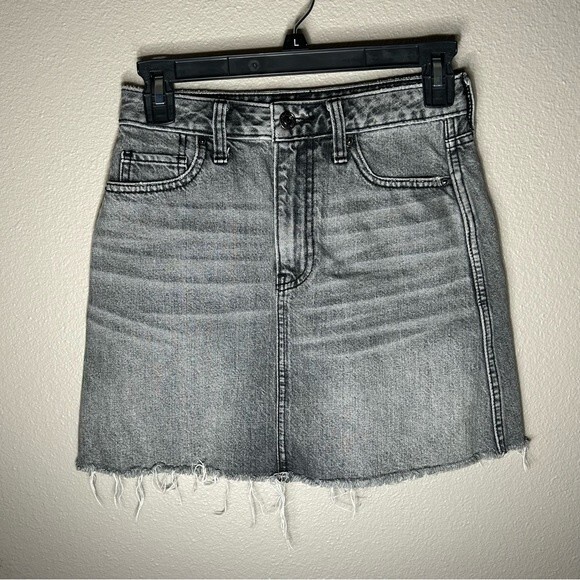 Abercrombie & Fitch Dresses & Skirts - Abercrombie & Fitch gray A Line denim cut off mini skirt women's size XS 24
